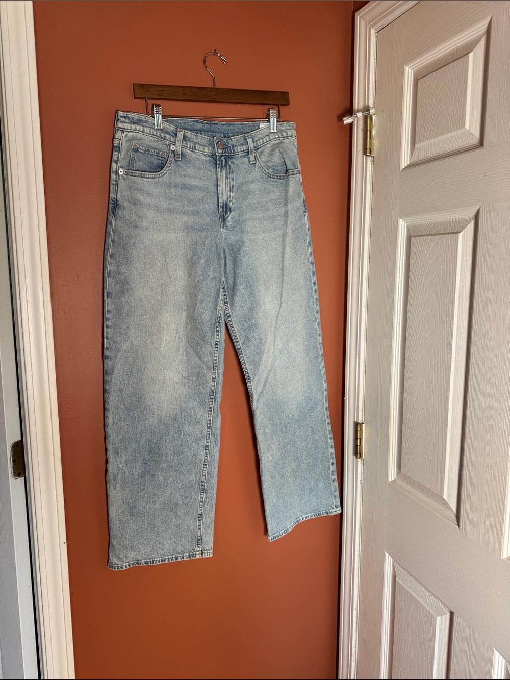 GAP Light Blue Low-Rise '90s Loose Jeans NWOT